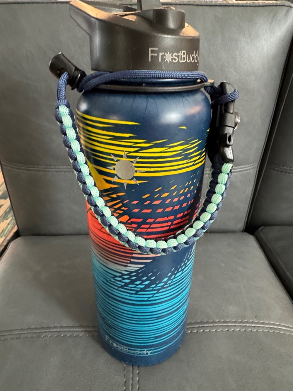 FrostBuddy SportsBuddy Steel Water Bottle - Palm Tree design - paracord - 24 oz